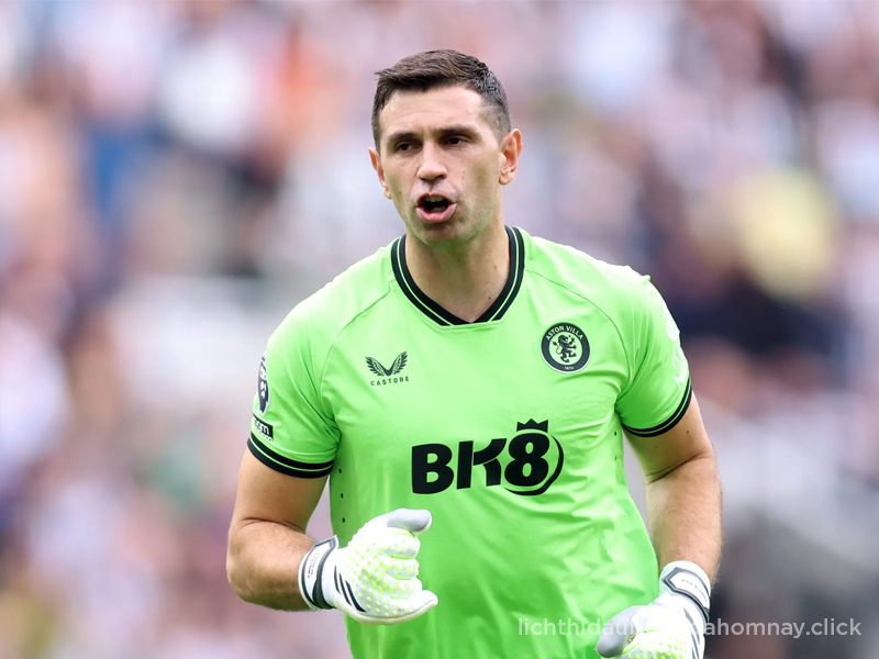 Emiliano Martinez _ Aston Villa